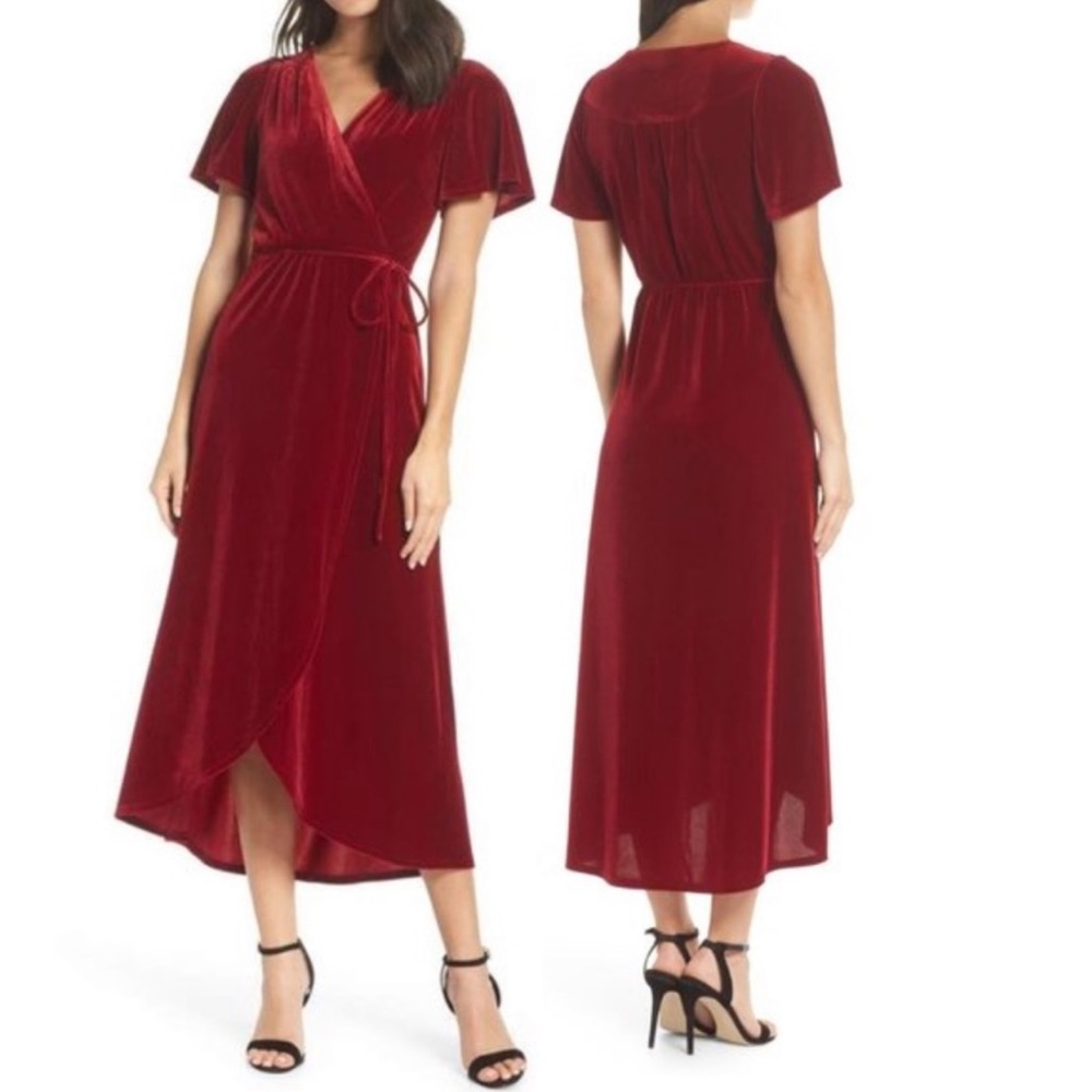 Chelsea 28 Red Velvet Dress